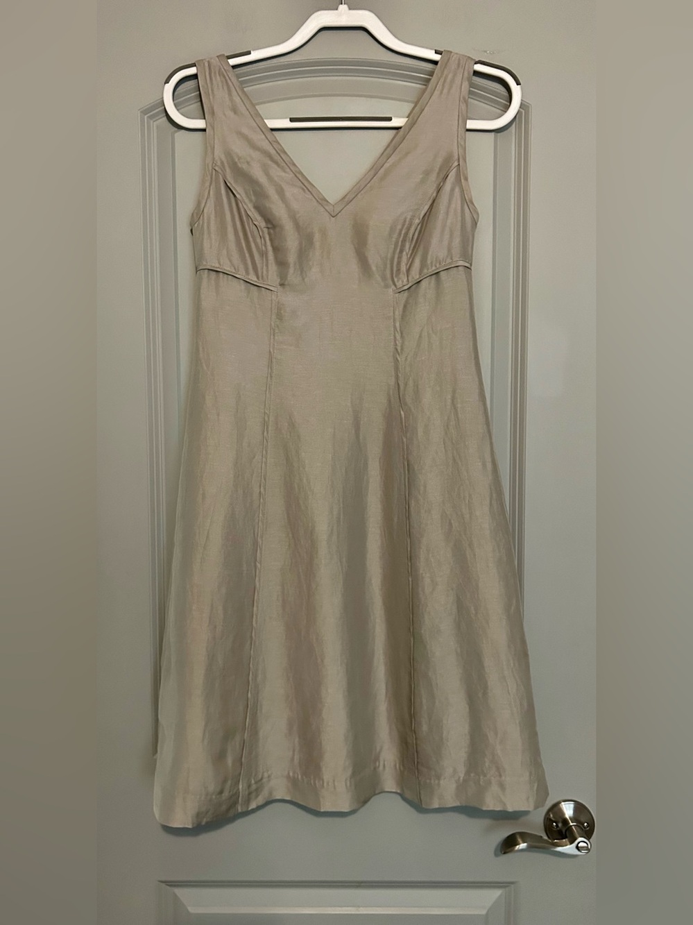 Club Monaco Linen Silk Blend V-Neck A-Line Dress Taupe Beige Size 0 - Picture 2 of 5